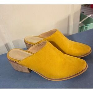 WANTED Size 8.5 Women's Yellow Suede‎ Block Heel Mules Slip On Shoes